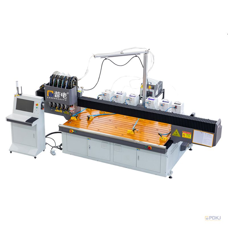 Saldatrice laser automatica per perni CNC