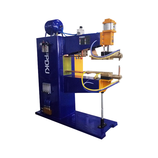 Saldatrice per corpo scatola braccio esteso