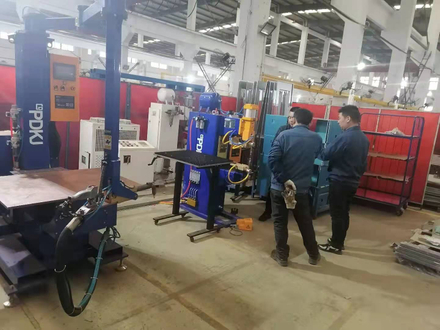 Industria del mobile in lamiera